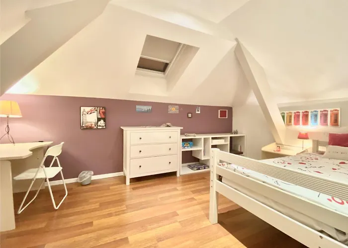 Chambre En Ville Tres Cosy !